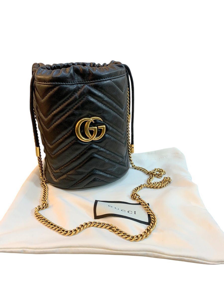 Gucci borsa a secchiello Marmont colore nera - AgeVintage