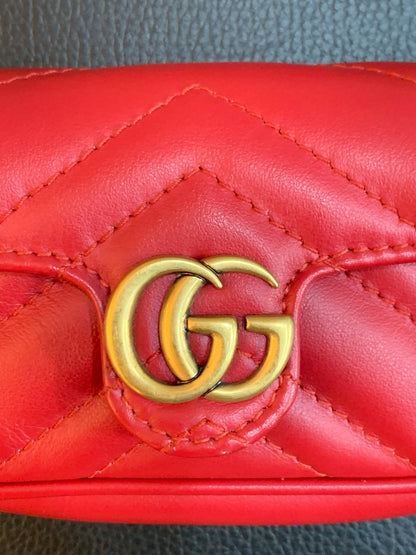 GUCCI Pochette a catena in pelle rossa 575161 - AgeVintage