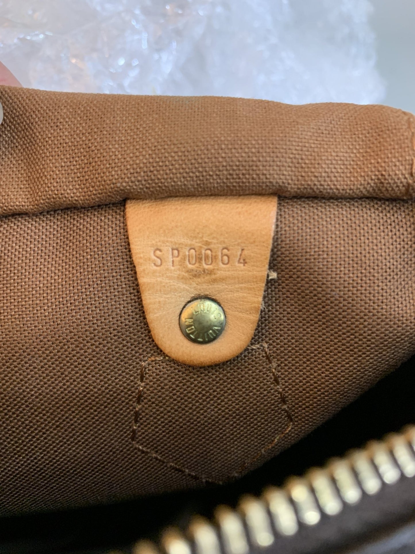 Louis Vuitton Speedy 25 monogram canvas - AgeVintage