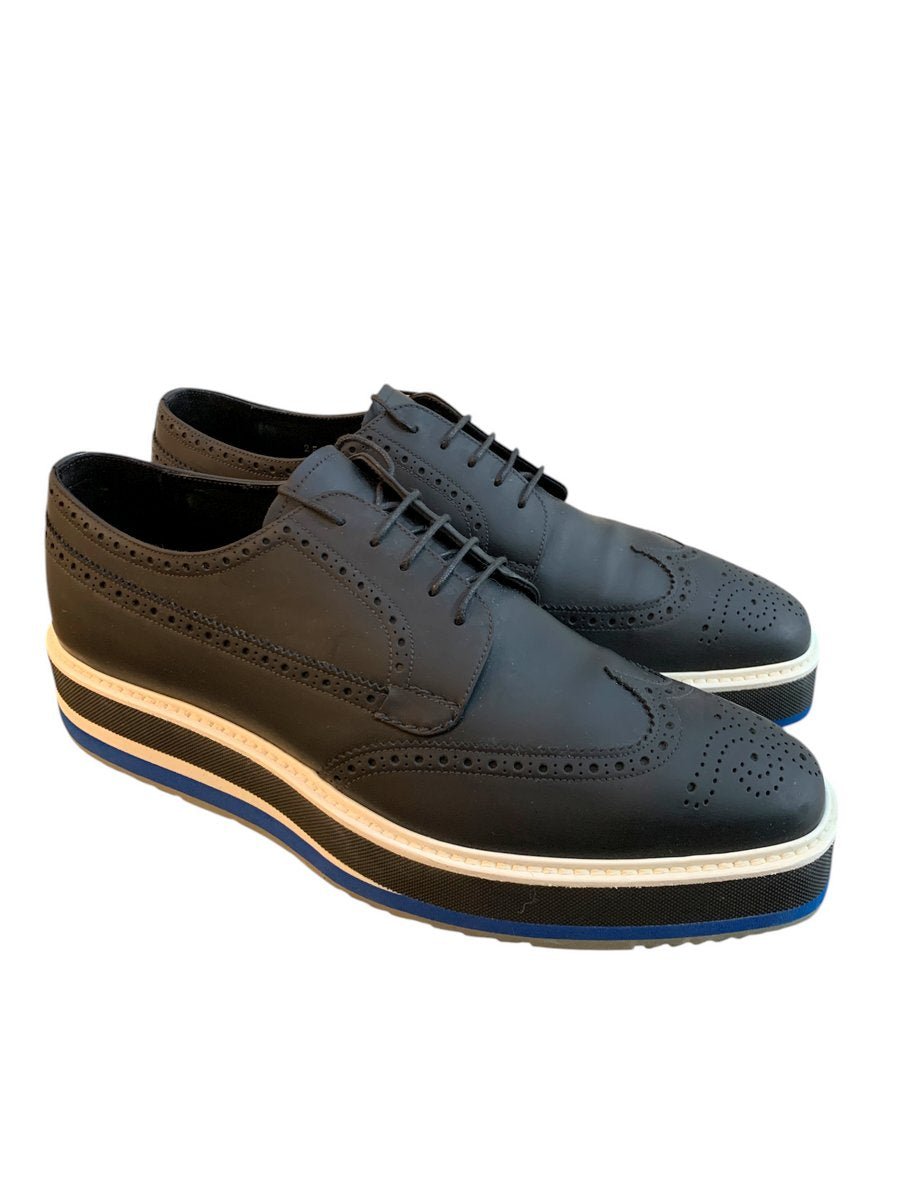 Prada scarpe derby 2EG015 in pelle colore nero - AgeVintage