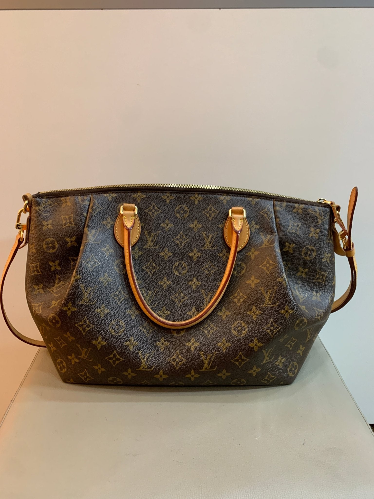 Louis vuitton turenne discount gm